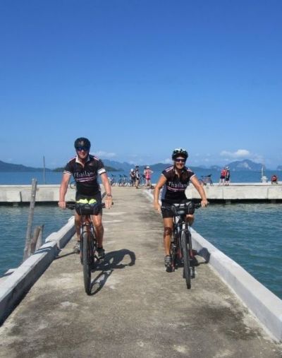 Michael & Christine Lawton Cycling on the  tour with redspokes